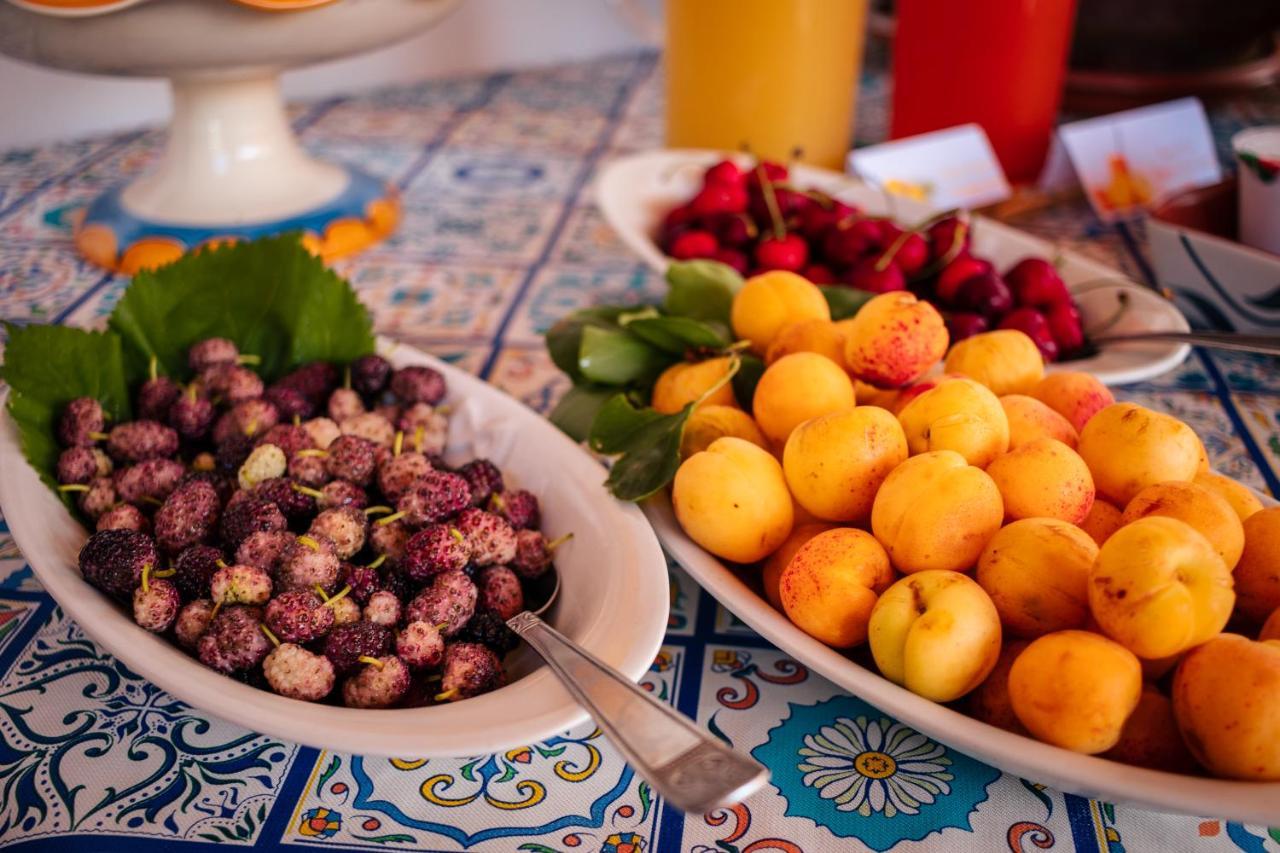 Lauricella Bed And Breakfast Lipari Kültér fotó