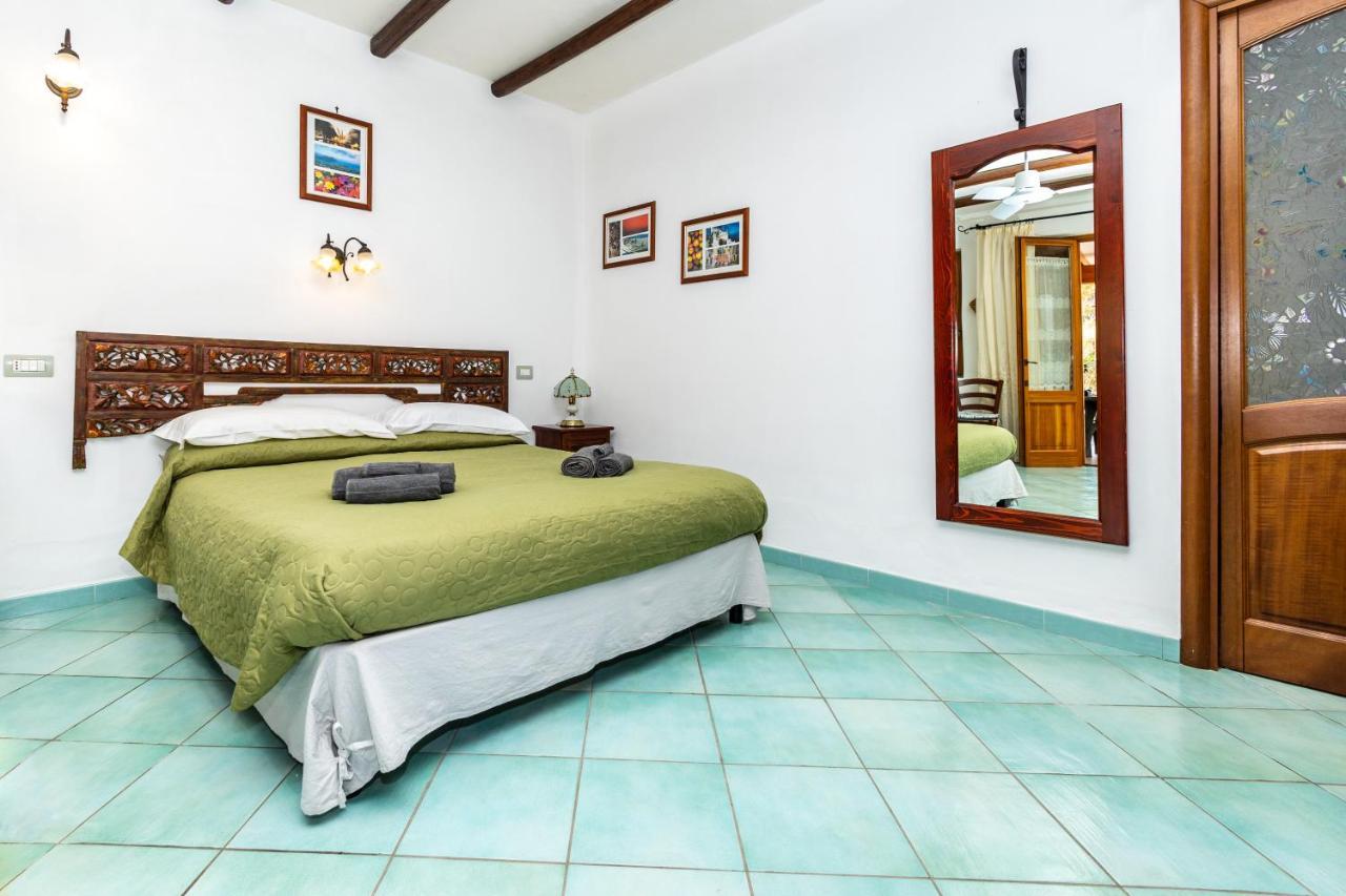 Lauricella Bed And Breakfast Lipari Kültér fotó
