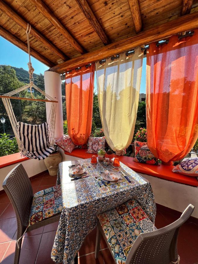 Lauricella Bed And Breakfast Lipari Kültér fotó